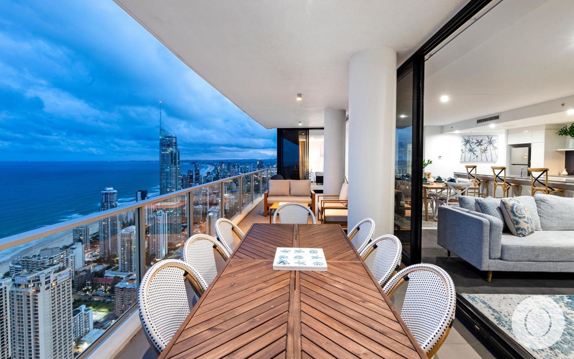 Ocean View Executive Penthouse at Circle on Cavill Apartment Gold Coast Exterior photo